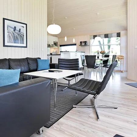 Modern Baltic Sanctuary With Private Sauna Großenbrode