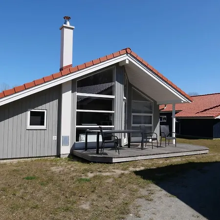 Modern Baltic Sanctuary With Private Sauna بيت للعطل Großenbrode