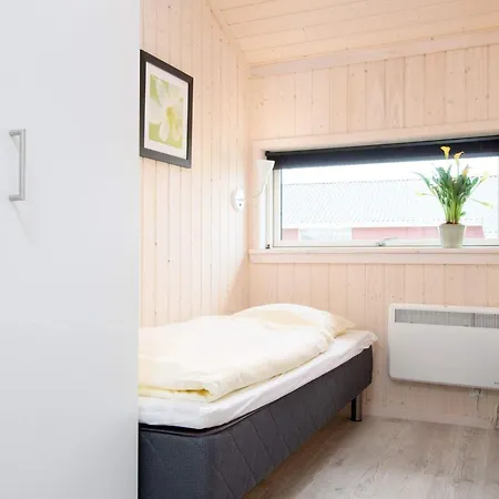 Modern Baltic Sanctuary With Private Sauna بيت للعطل