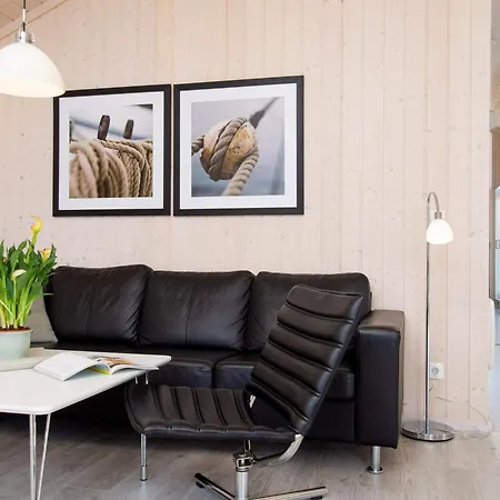 Modern Baltic Sanctuary With Private Sauna بيت للعطل *